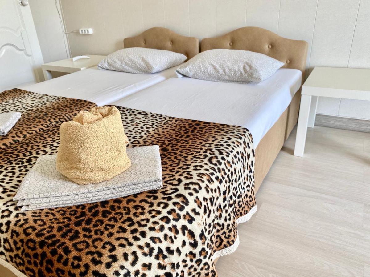 U Valery Hotel New Athos ภายนอก รูปภาพ